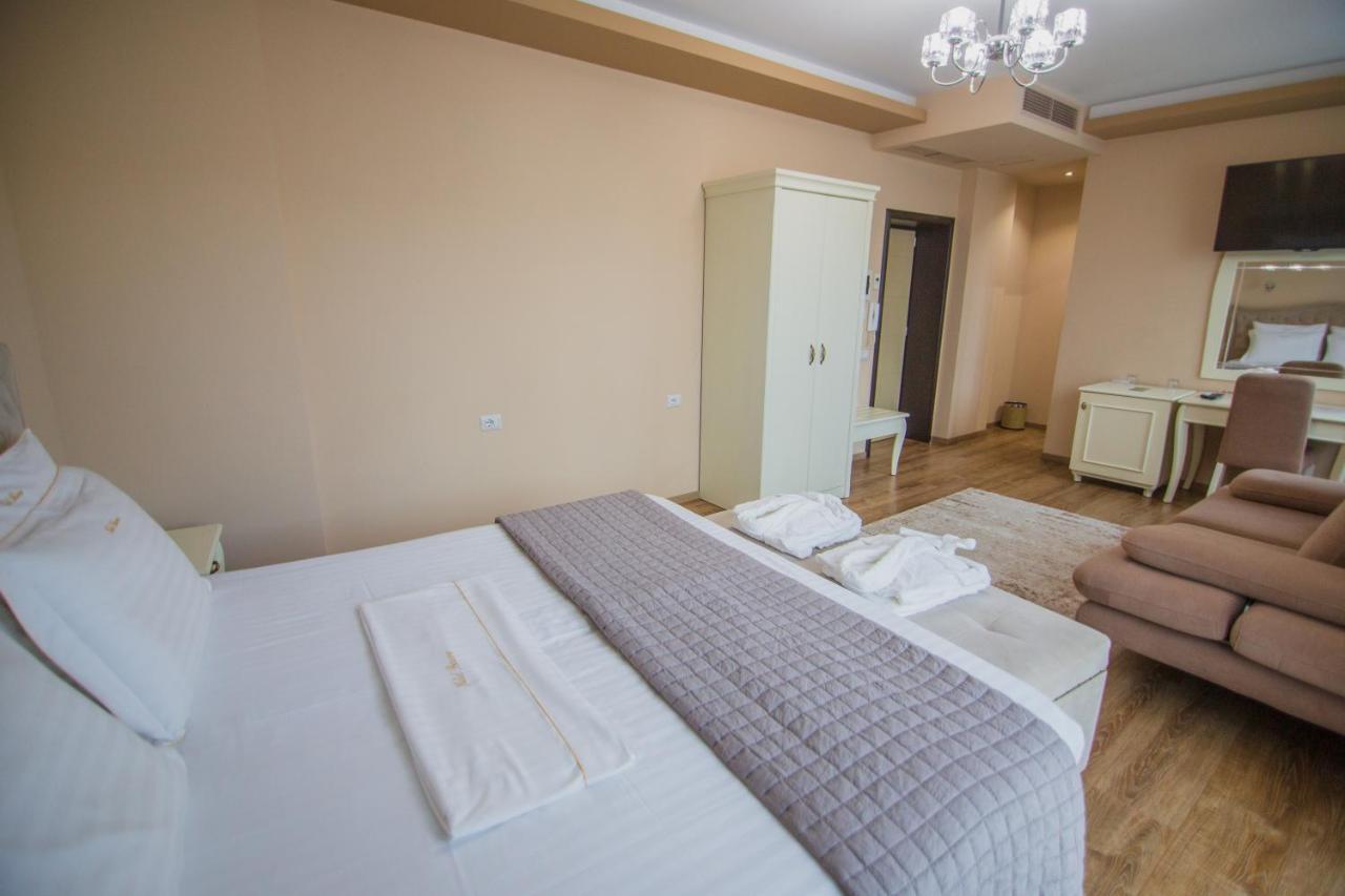 Hotel Christi's Borova