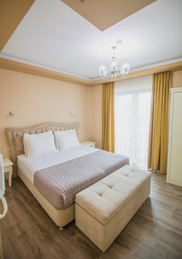 Christi's Borova 4*